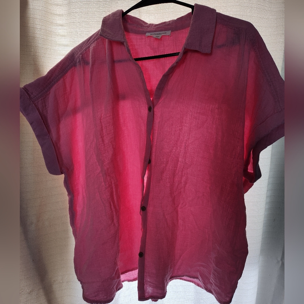 BeachLunchLounge Button Up Top